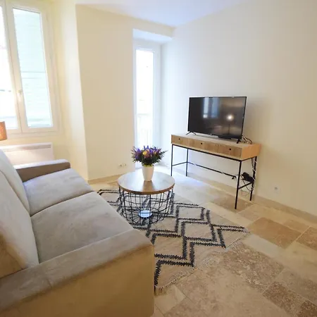 Renting - Pairoliere - Spacious Flat - Old - Massena - Terrace Lejlighed *