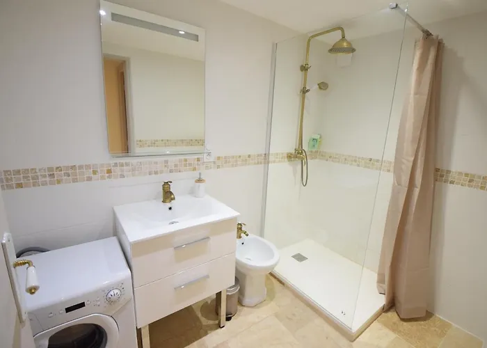 Renting - Pairoliere - Spacious Flat - Old - Massena - Terrace Apartamento *